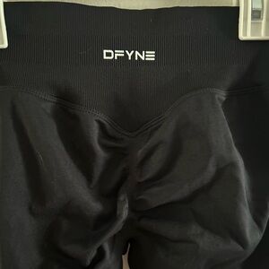DFYNE Dynamic Leggings